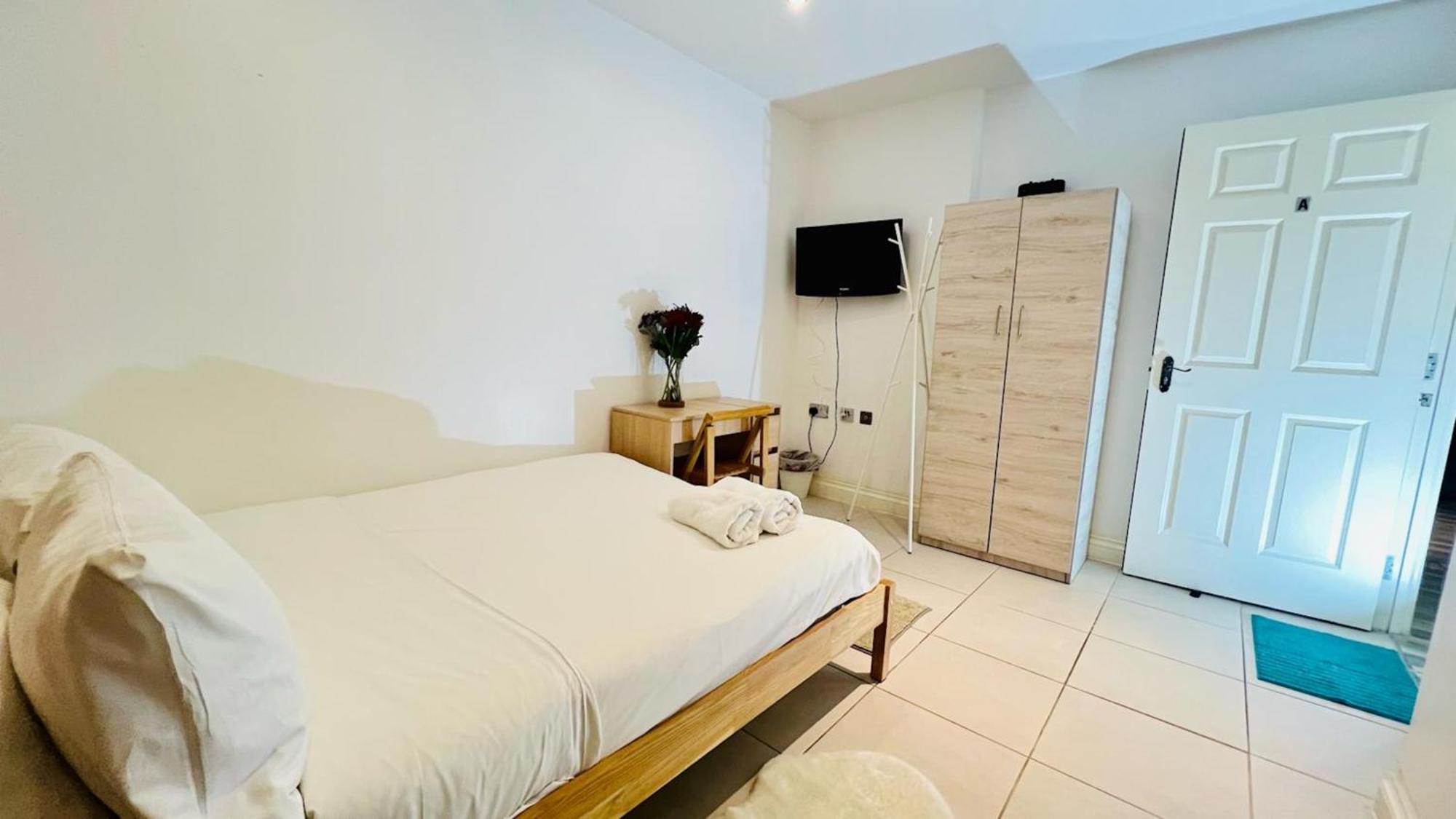 City View Sunset Luxurious Apartment In London Zone-1 Including One Family Twin Room With Its Own Stunning Private Terrace エクステリア 写真