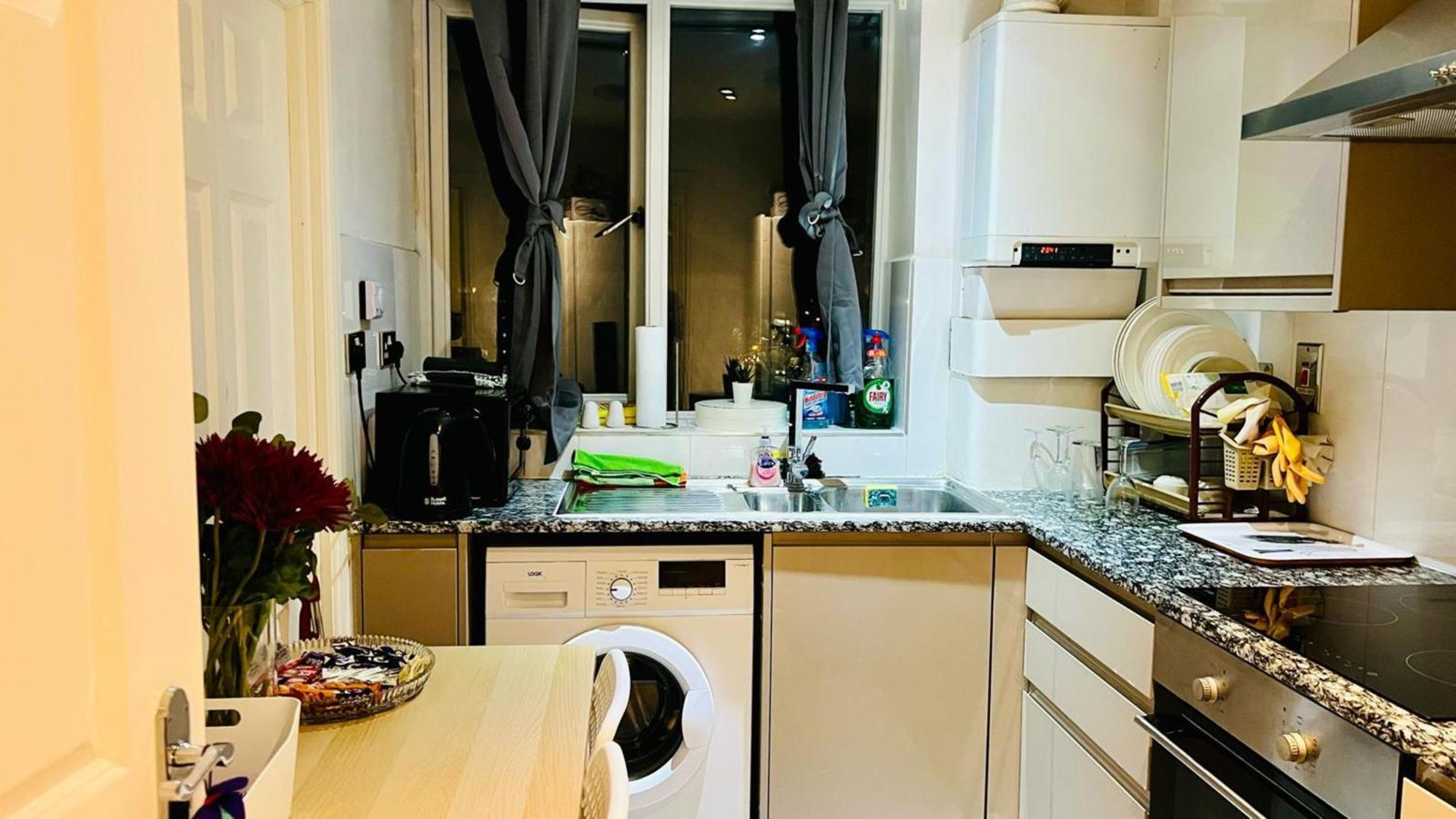 City View Sunset Luxurious Apartment In London Zone-1 Including One Family Twin Room With Its Own Stunning Private Terrace エクステリア 写真