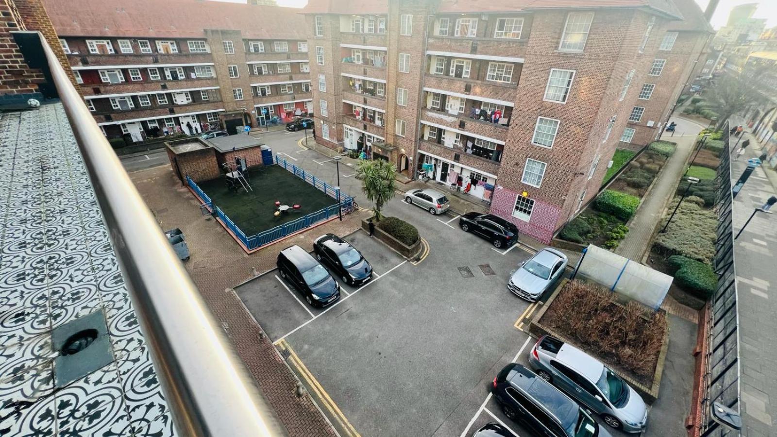 City View Sunset Luxurious Apartment In London Zone-1 Including One Family Twin Room With Its Own Stunning Private Terrace エクステリア 写真