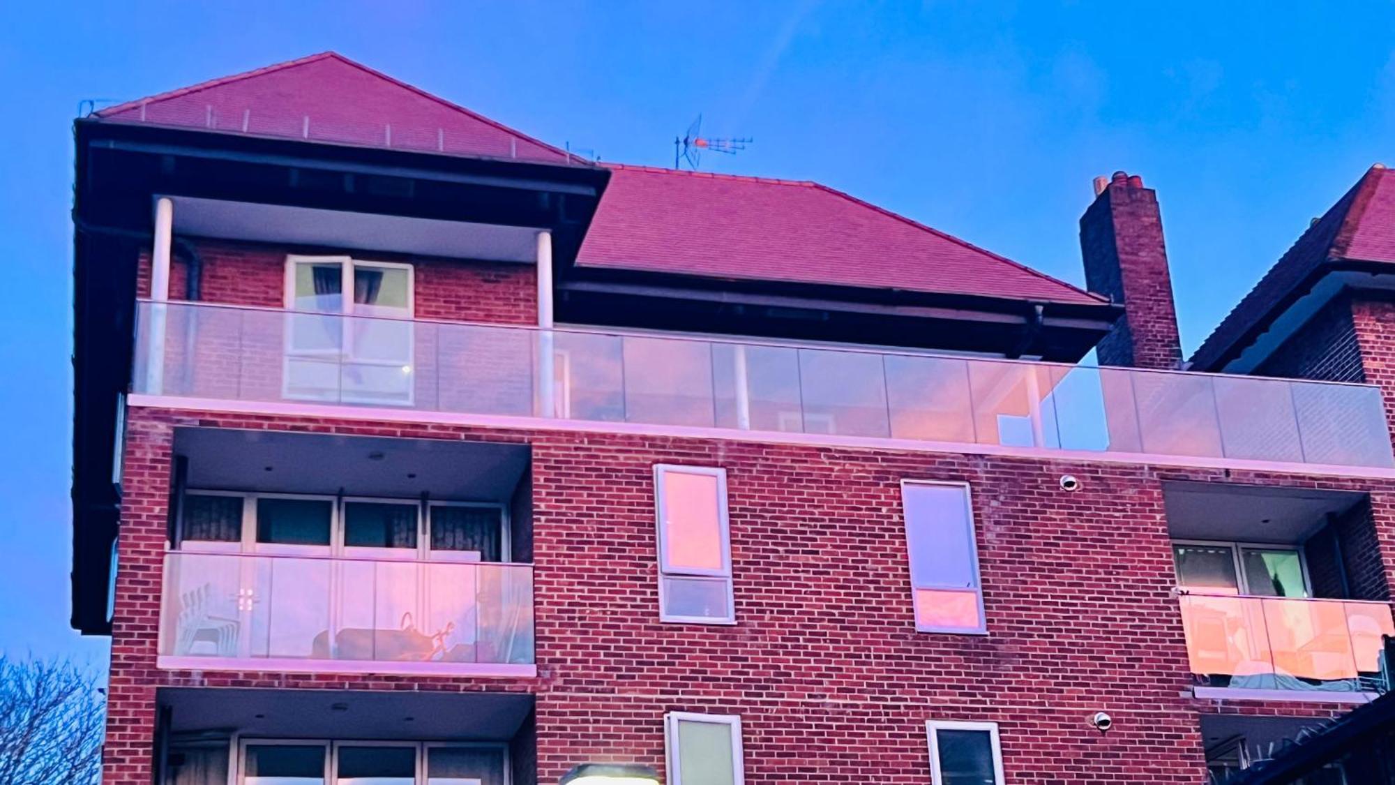 City View Sunset Luxurious Apartment In London Zone-1 Including One Family Twin Room With Its Own Stunning Private Terrace エクステリア 写真